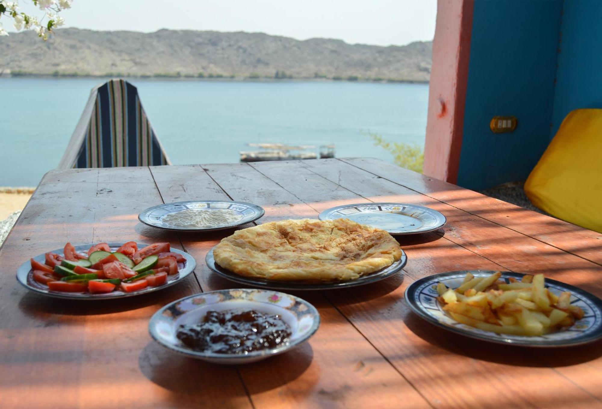 Heissa Hostel Aswan Ngoại thất bức ảnh
